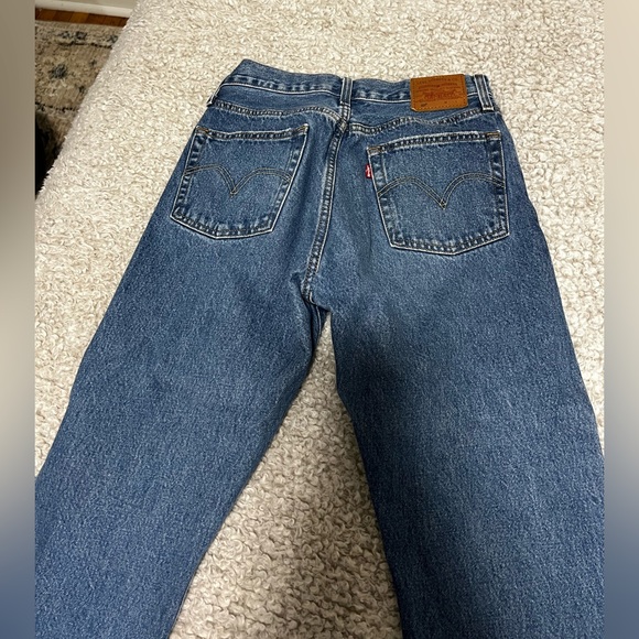 Levi's 501 Original Fit - Size 26 x 30, medium/dark wash - Picture 6 of 8